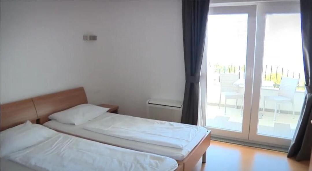 Hotel Lukas Carnac Ngoại thất bức ảnh