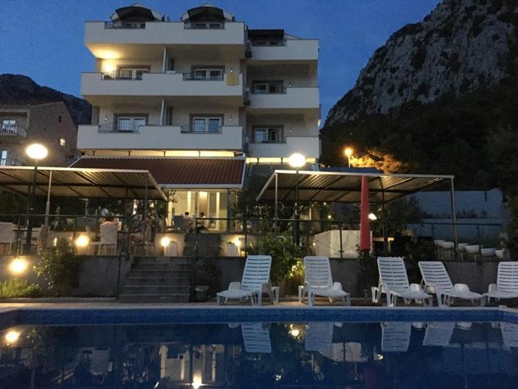 Hotel Lukas Carnac Ngoại thất bức ảnh